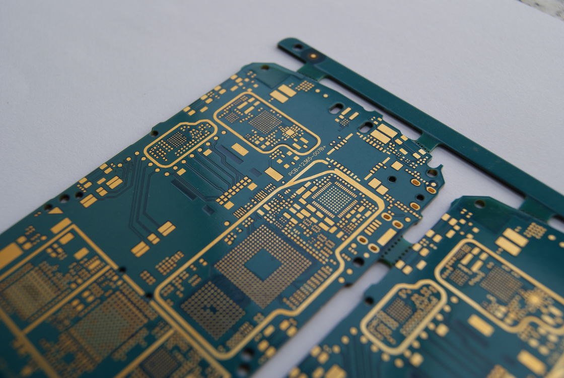 Contrôle de l'impédance HDI PCB Board avec rapport d'aspect 10 1 et demande spéciale HDI demi-trous rapide tour jusqu'à 24H