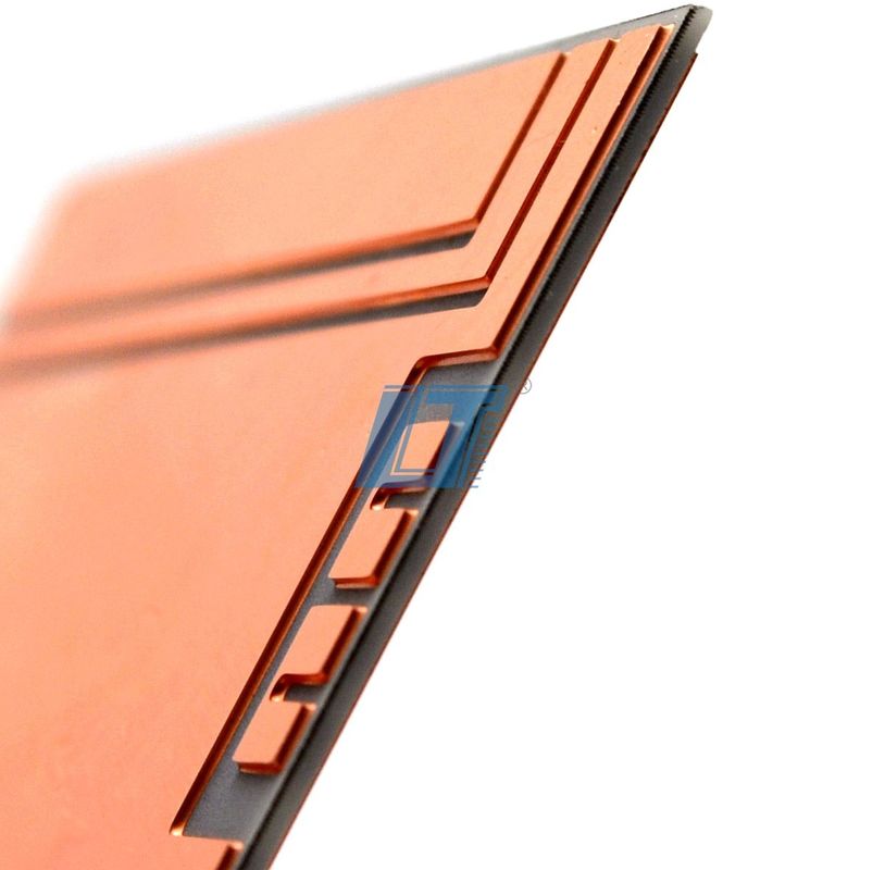 PCB de substrat céramique immersif avec conductivité thermique de 0,1 mm Min ligne 1-8 couches
