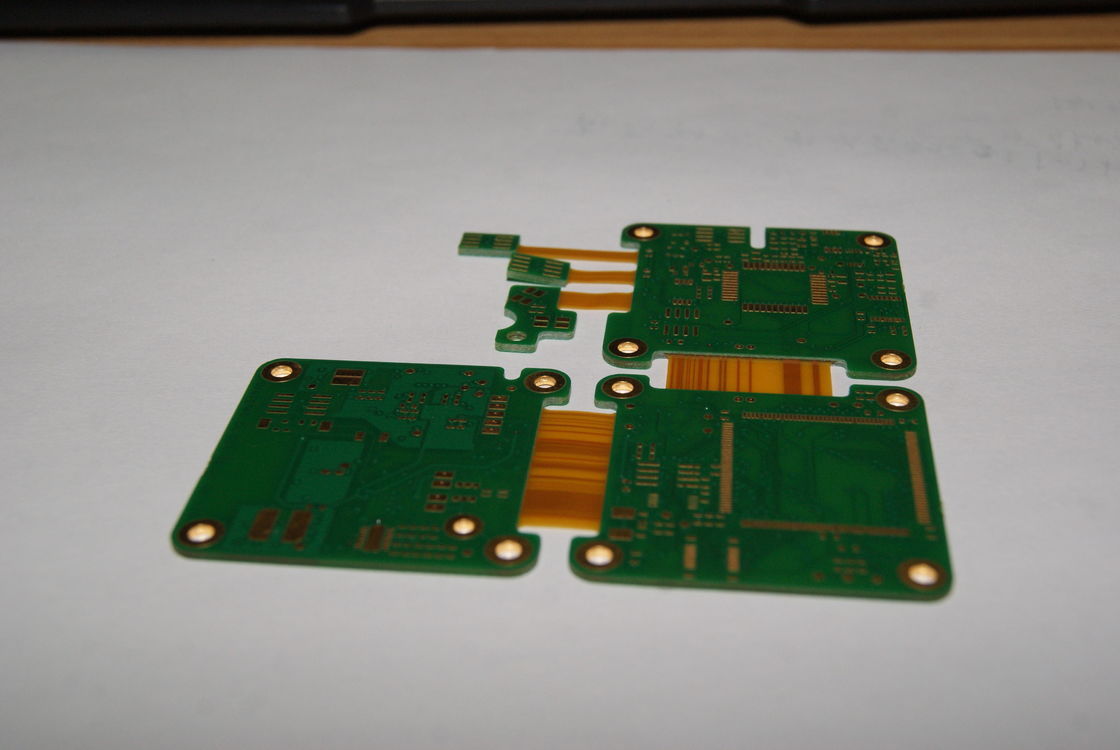 8 mil Min Ligne d'espace PCB rigide flexible avec Gerber / PCB Fichier nécessaire et 0,075 mm Min. largeur de ligne / espacement