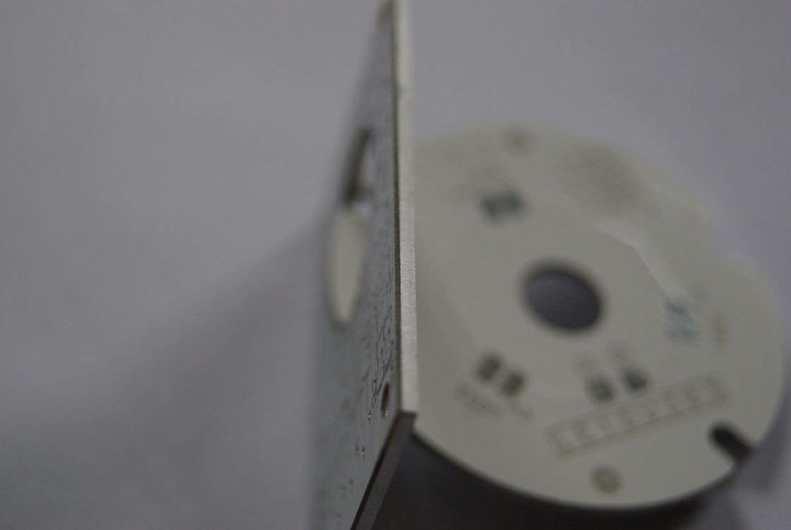 Épaisseur de PCB 0,6-6,0MM Conductivité thermique 1,0w Haute conductivité thermique PCB métallique pour un transfert de chaleur efficace