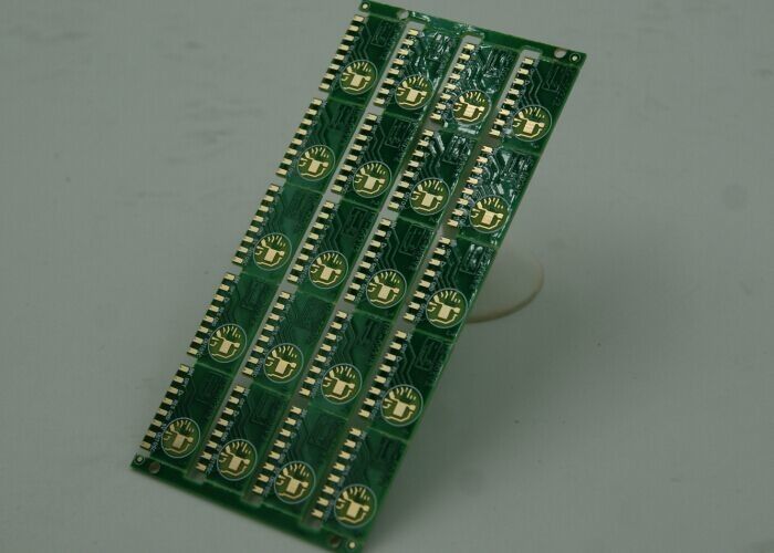 PCB à double face avec traitement de surface en or par immersion écran de soie blanc/noir 1,6 mm 0,075 mm Min Hole Dia