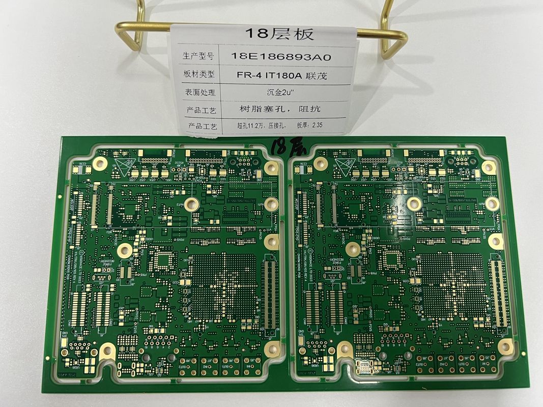Interconnecteur de densité 6-32L HDI PCB Board 3/3 Mil avec 0,25 mm BGA IT180 ENIG3-8u