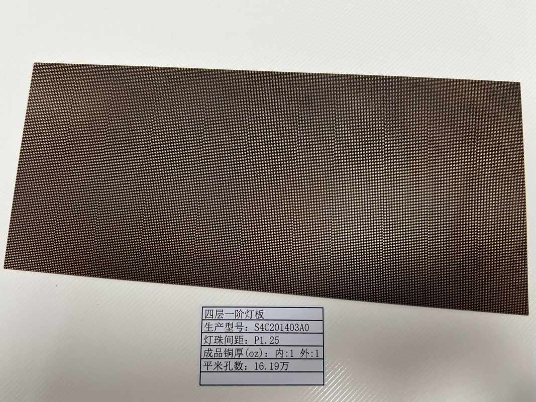 Plaque de circuits imprimés interconnectés à haute densité avec support de prise de lampe Écran LED HDI Prototype 4L 1+N+1 Quickturn