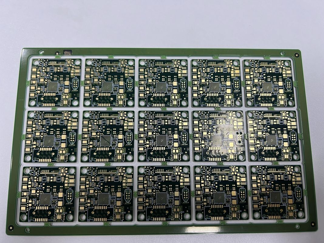 Plaque de circuit imprimé HDI durable Fr4 It180 demi-trous 0,25 mm Bga 6 couches