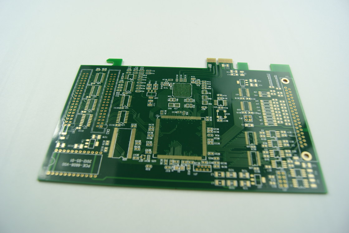 0.10mm Diamètre de trou minimum Plaque de circuit imprimé multicouche pour la fabrication de PCB avancée or d'immersion à couche unique